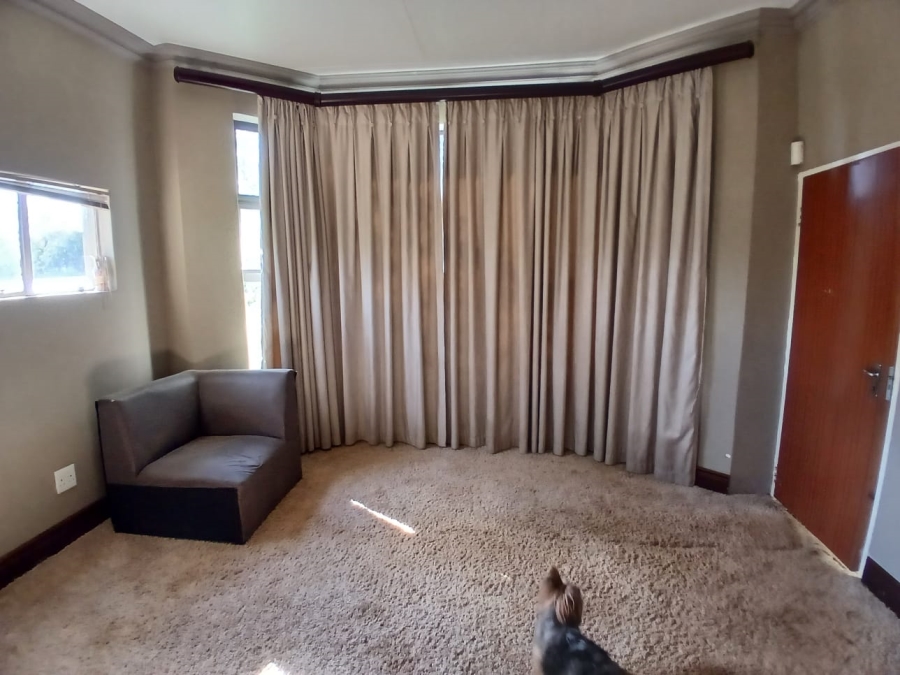 5 Bedroom Property for Sale in Kuruman Northern Cape